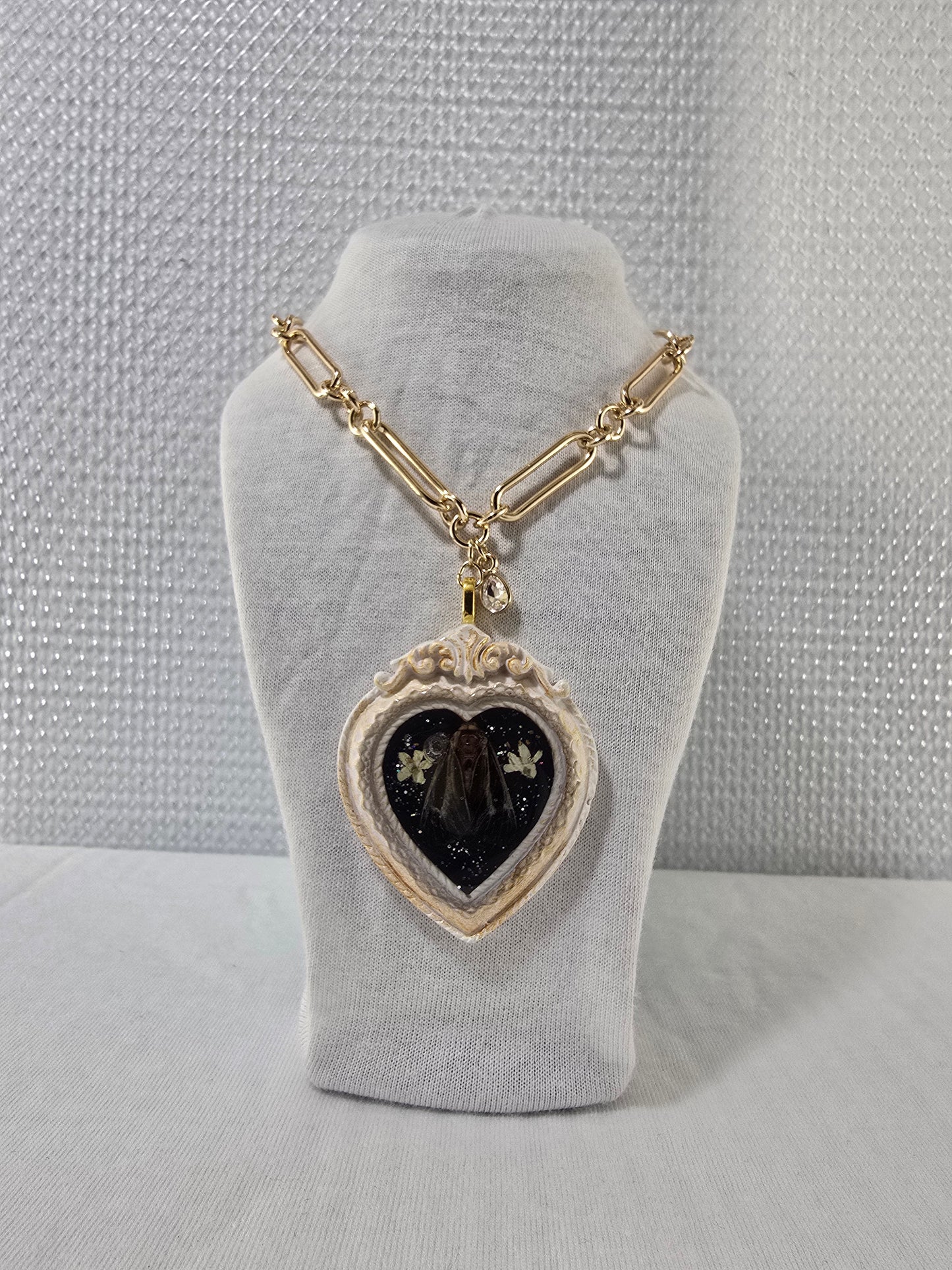 A Little Love Story That Belongs to the Night - Necklace